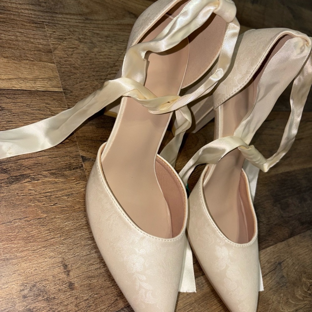 Ivory Satin Jacquard Bridal Heels with Ribbon Tie - Picture 4 of 8